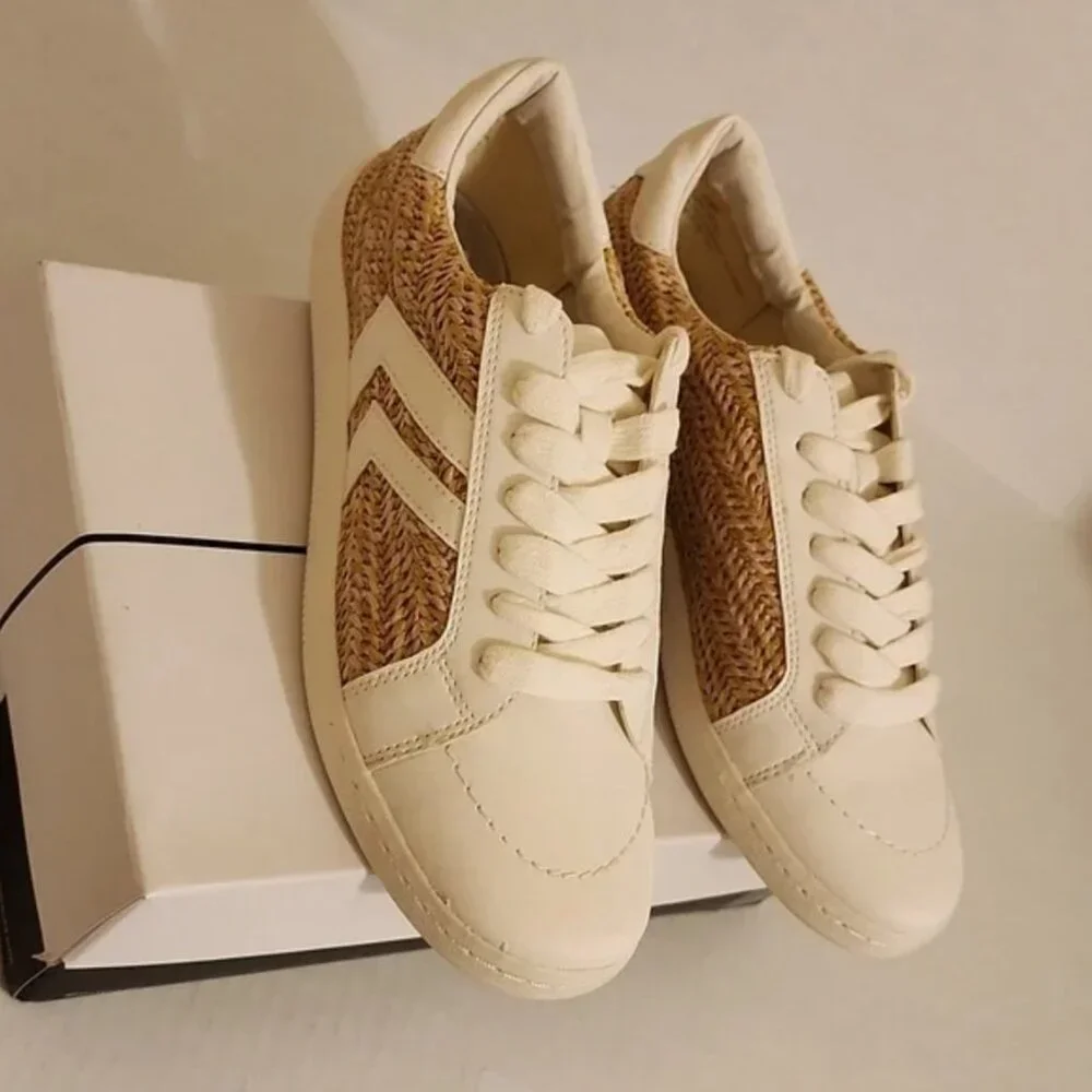 Dolce Vita "Neo" Sneaker 9.5 - Picture 3 of 8